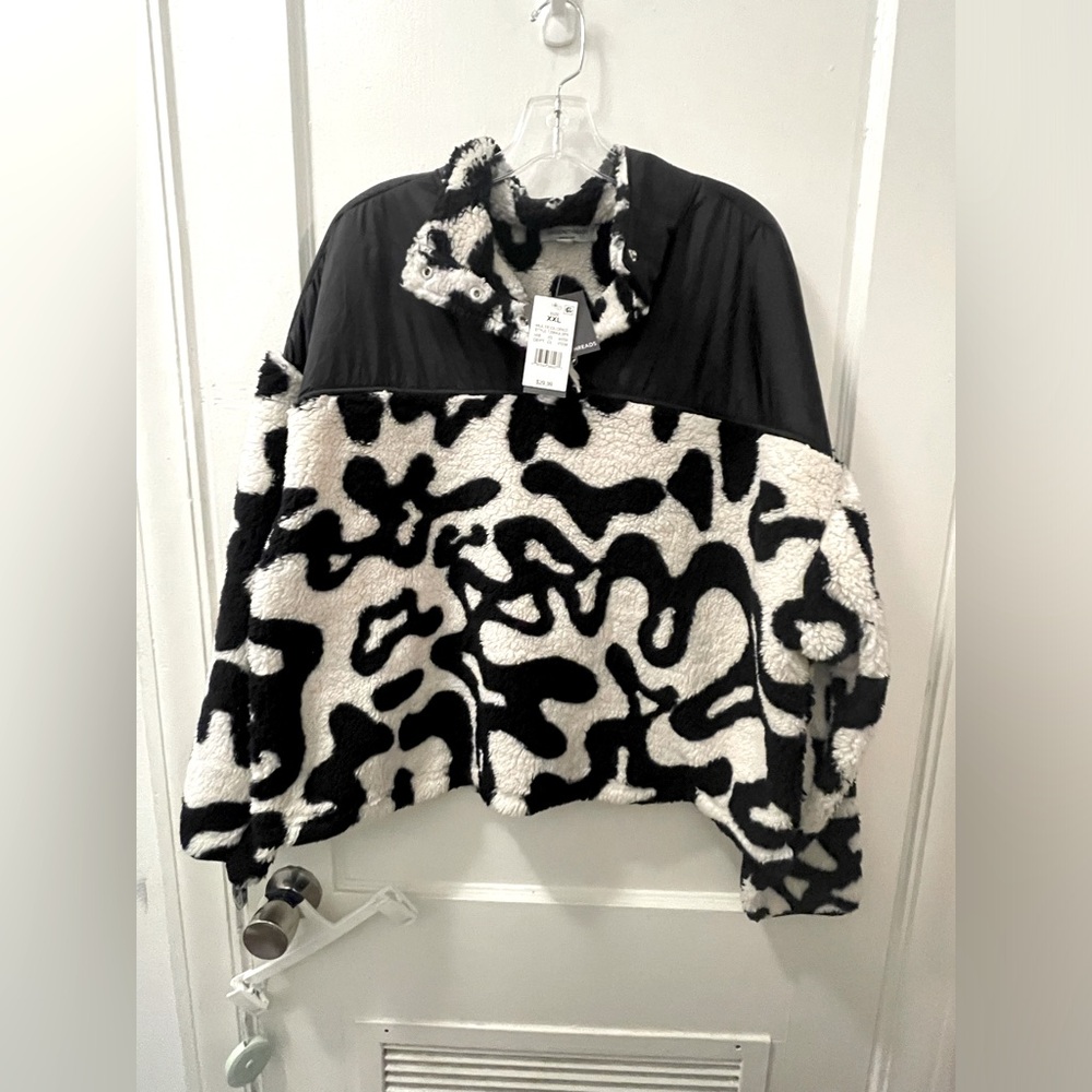 Grayson Threads Fleece - Picture 1 of 12